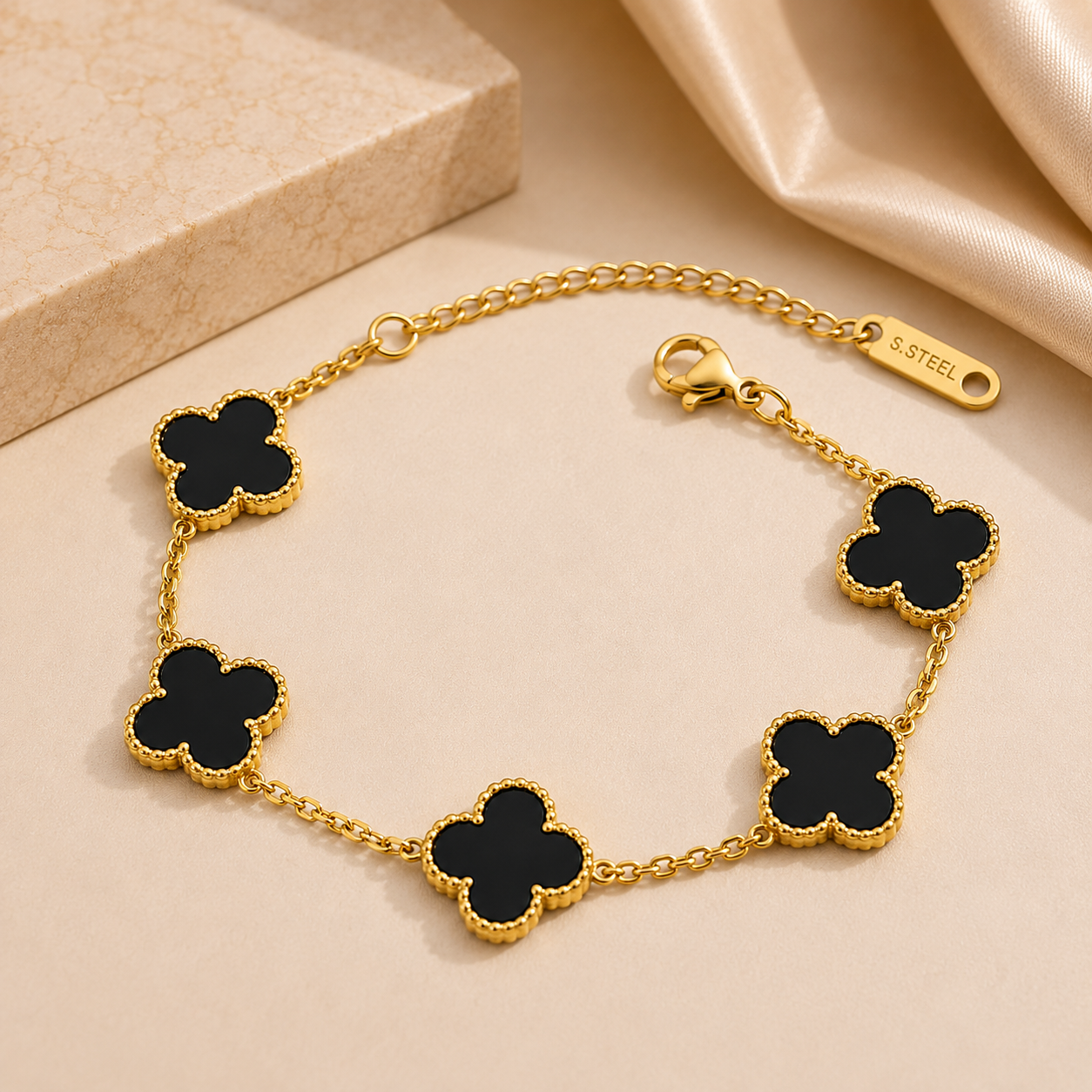 Midnight Clover Chain Bracelet