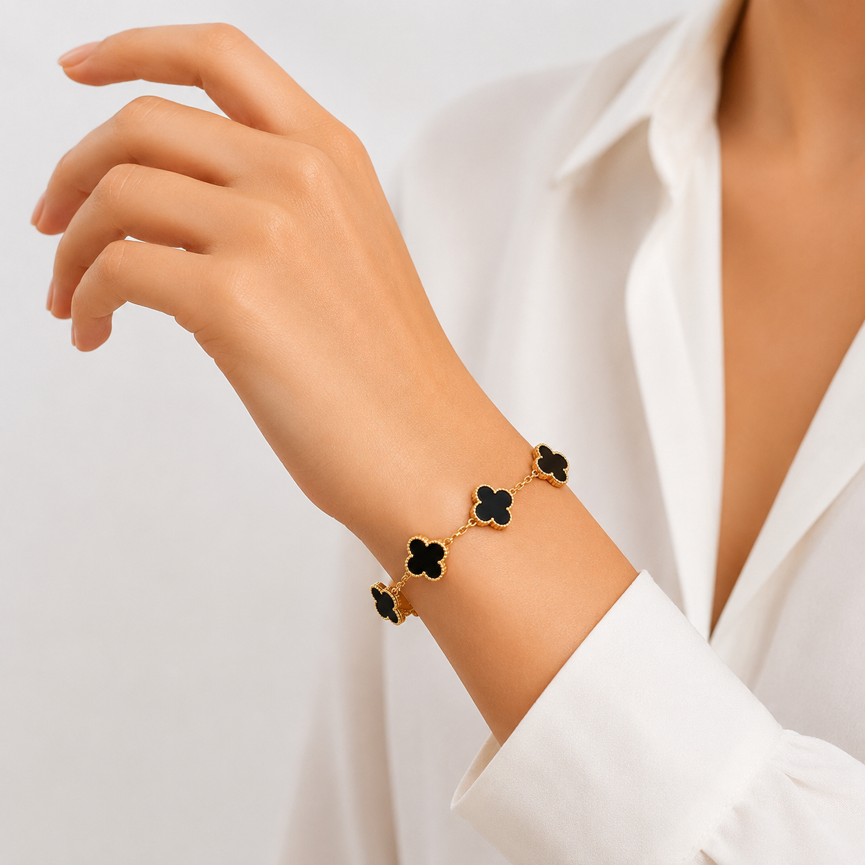 Midnight Clover Chain Bracelet