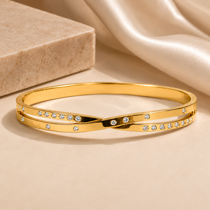 Eterna Crystal Twist Bracelet